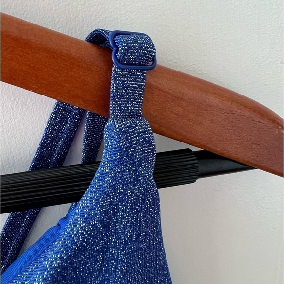 AQUA Swim Shimmer Twist Front Bikini Top NWT - Picture 5 of 16